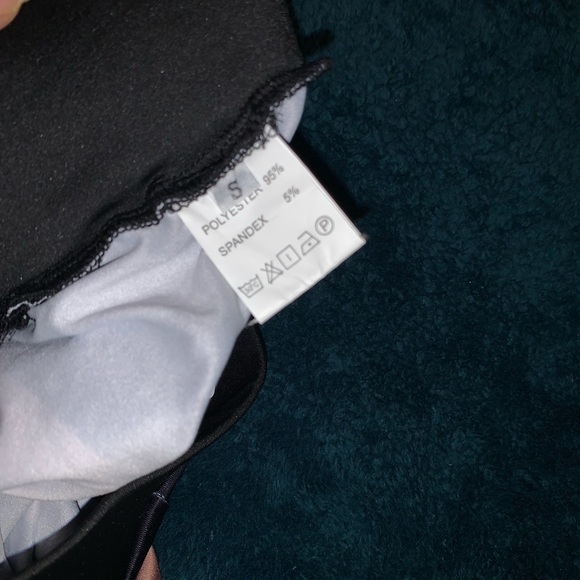 Black and Nude Leggings - Picture 5 of 5